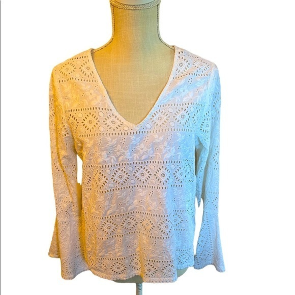 NWT‎ Karen Kane white eyelet top with angel sleeves size small